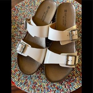 Naturalized white wedge NWT sandals